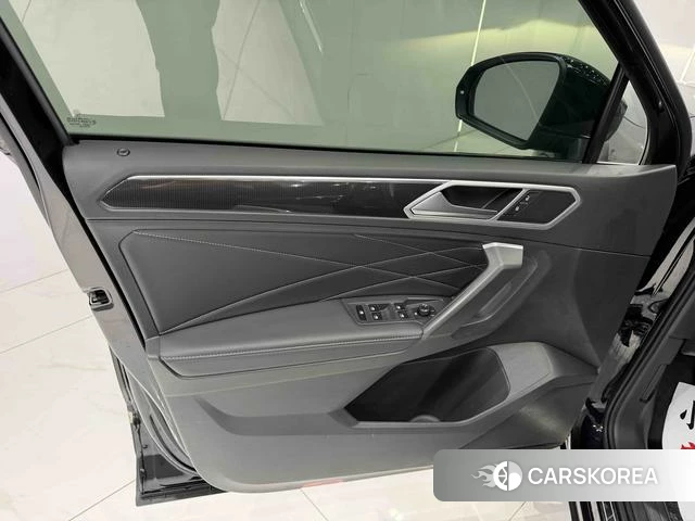 Volkswagen Tiguan L 2022 Черный из Китая, фото 3