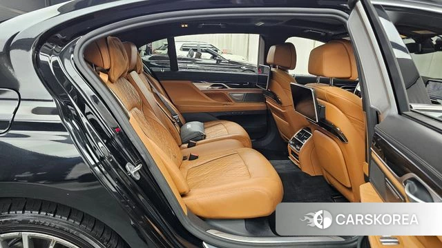 BMW 7 Series (G11) 2020 Черный из Кореи, фото 3
