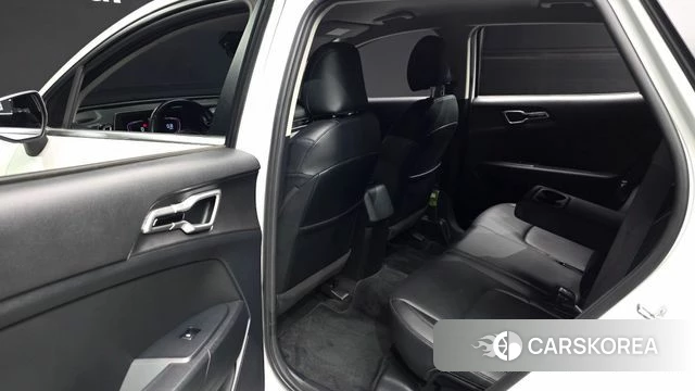 Kia Sportage 5th Generation 2022 Белый из Кореи, фото 3