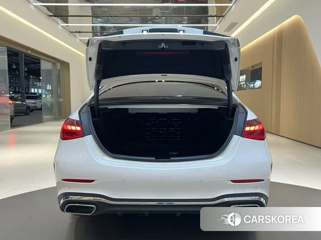 Mercedes-Benz Class C 2023 Белый из Китая, фото 3