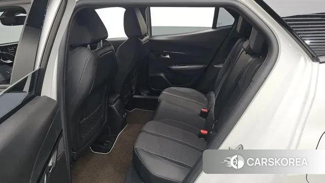 Peugeot e-2008 second generation 2021 Белый из Кореи, фото 3