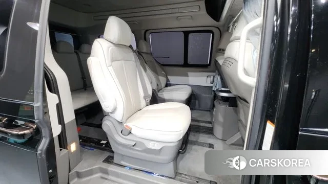 Hyundai Staria 2022 Черный из Кореи, фото 3