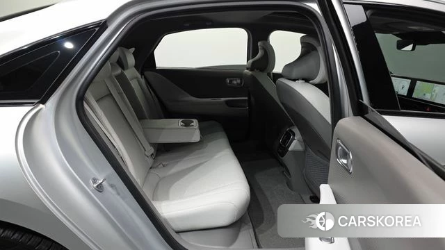 Hyundai Ionic 6 2023 Песочный из Кореи, фото 3