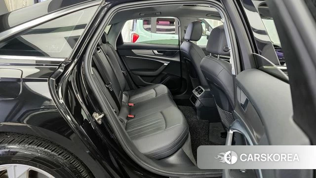 Audi A6 (C8) 2020 Черный из Кореи, фото 3