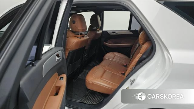 Mercedes-Benz GLE - Class W166 2018 Белый из Кореи, фото 3
