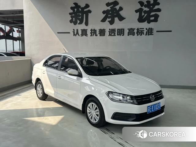 Volkswagen Santana 2018 Белый из Китая, фото 3