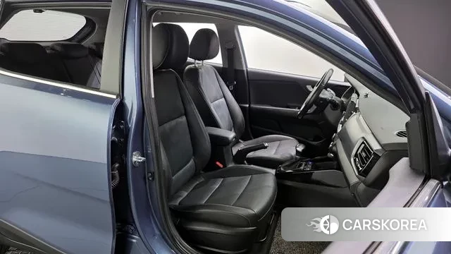 Kia Stonic 2020 Синий из Кореи, фото 3