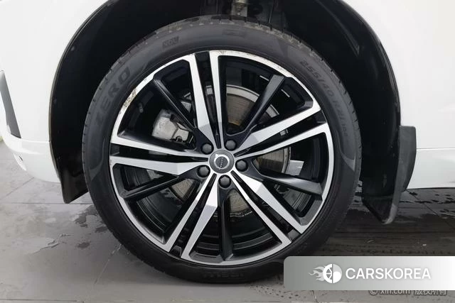 Volvo XC60 PHEV 2020 Белый из Китая, фото 3