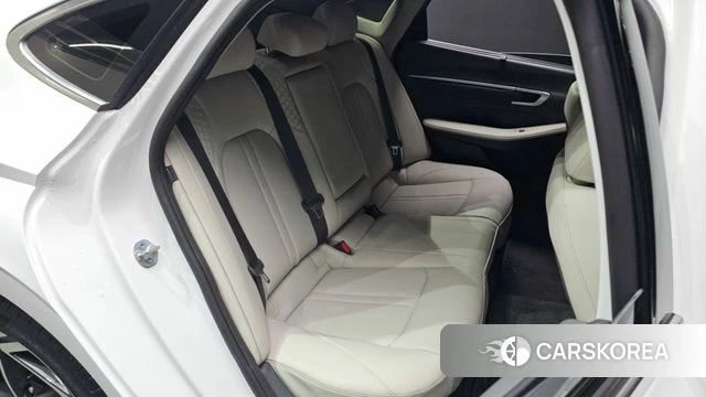 Hyundai Sonata D Edge Hybrid (DN8) 2026 Белый из Кореи, фото 3