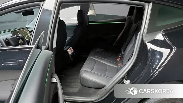 Tesla Model 3 2024 Черный из Кореи, фото 3