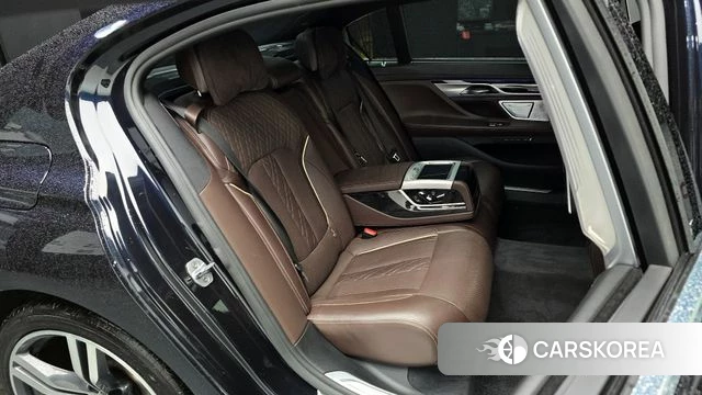 BMW 7 Series (G11) 2019 Черный из Кореи, фото 3