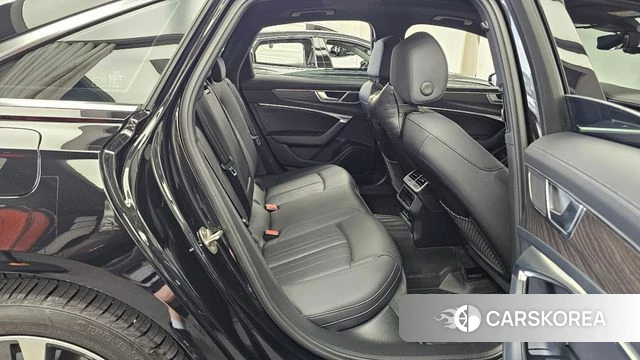 Audi A6 (C8) 2023 Черный из Кореи, фото 3