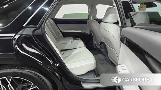 Hyundai Grandeur Hybrid (GN7) 2023 Черный из Кореи, фото 3