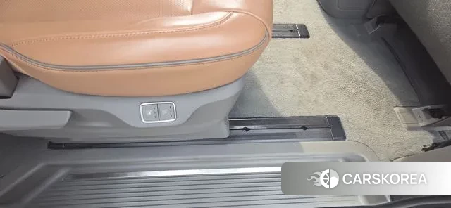 Hyundai Staria 2021 Черный из Кореи, фото 3