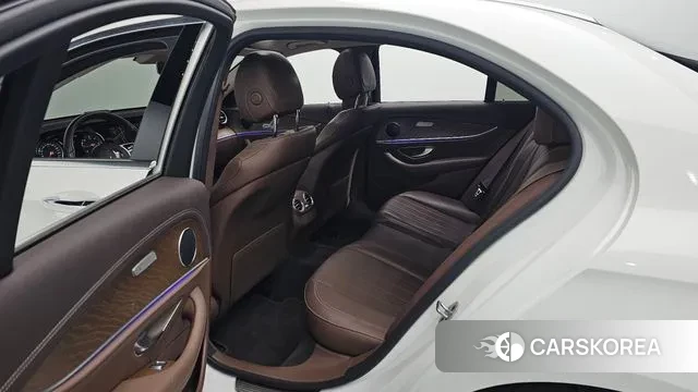 Mercedes-Benz E-Class W213 2019 Белый из Кореи, фото 3