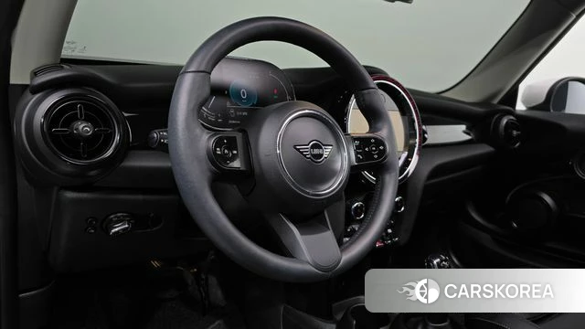 Mini Cooper 2023 Зеленый из Кореи, фото 3