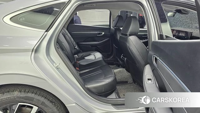 Hyundai Sonata D Edge (DN8) 2025 Серебристо-серый из Кореи, фото 3