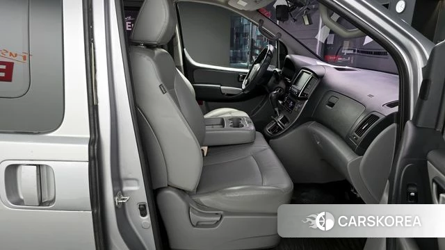 Hyundai The New Grand Starex 2018 Серебряный из Кореи, фото 3