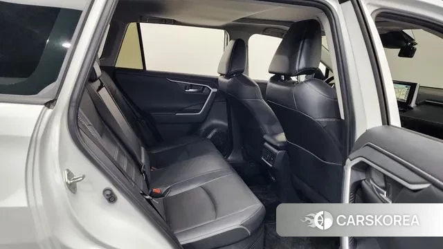 Toyota RAV4 5th Generation 2023 Белый из Кореи, фото 3