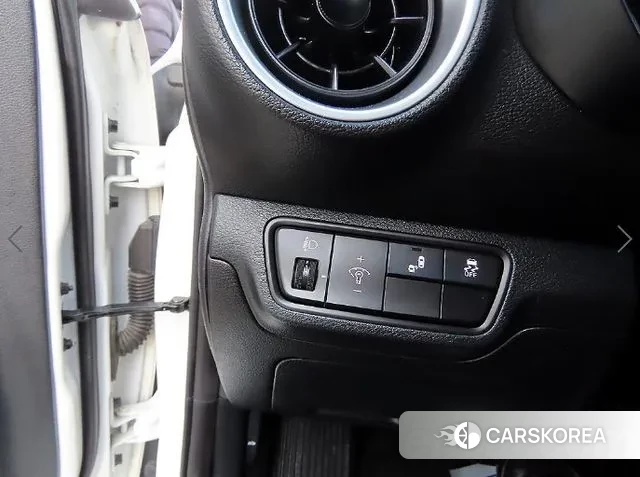 Kia The New K3 2nd generation 2021 Белый из Кореи, фото 3