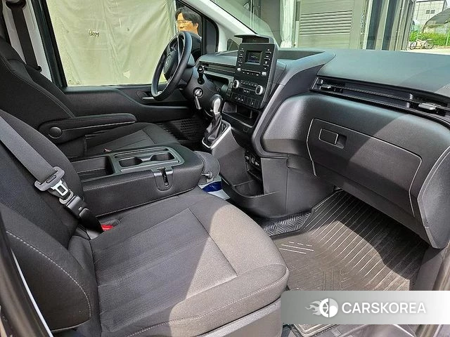 Hyundai Staria 2022 Серый из Кореи, фото 3