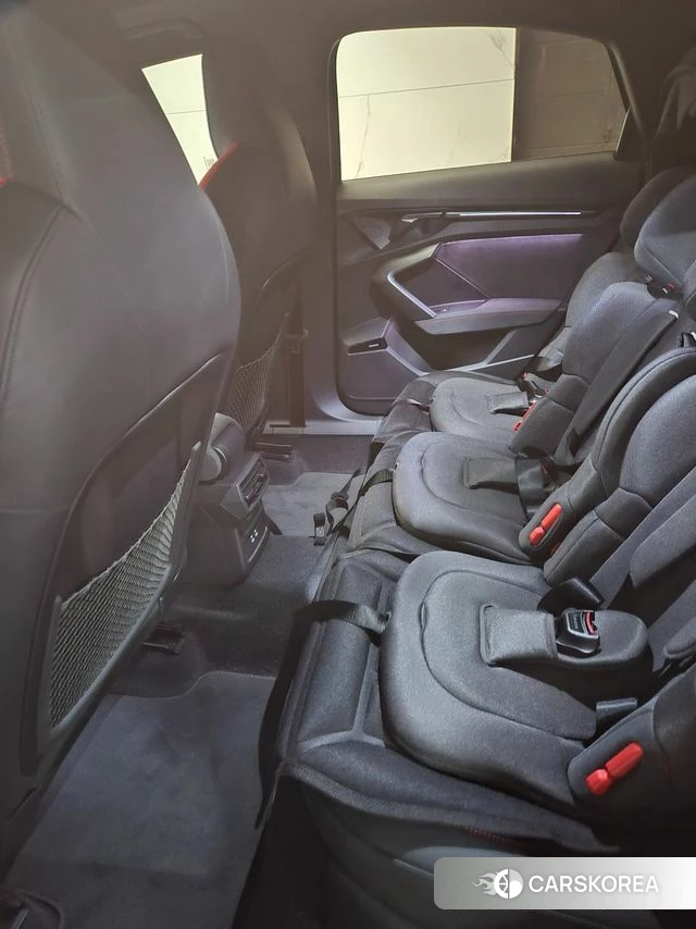 Audi RS3 (8Y) 2026 Черный из Кореи, фото 3