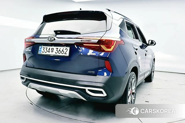 Kia Seltos 2021 Синий из Кореи, фото 3