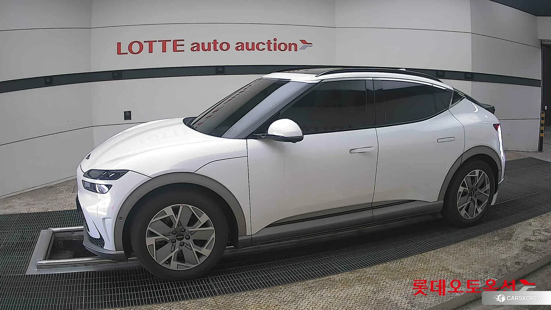 Hyundai GV60 2022 Uyuni White из Кореи, фото 3