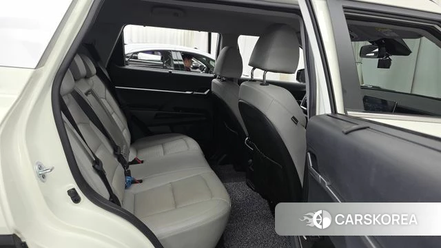 Ssangyong Torres 2022 Жемчужный цвет из Кореи, фото 3