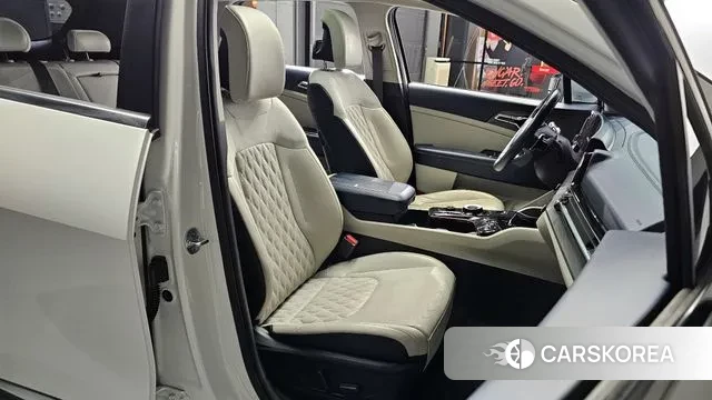 Kia Sportage 5th Generation 2023 Белый из Кореи, фото 3