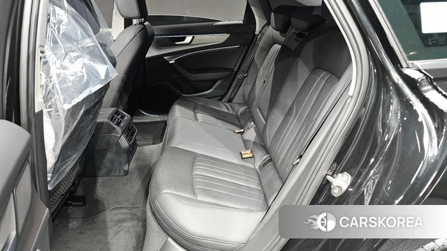 Audi A6 (C8) 2020 Черный из Кореи, фото 3