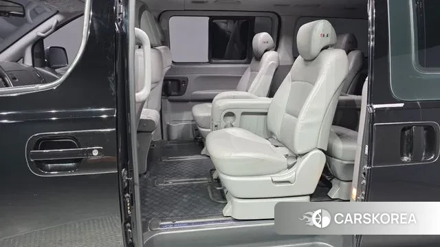 Hyundai The New Grand Starex 2019 Черный из Кореи, фото 3