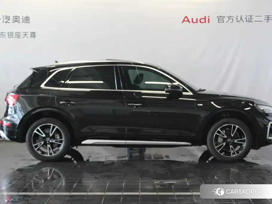 Audi Q5L 2025 Черный из Китая, фото 3