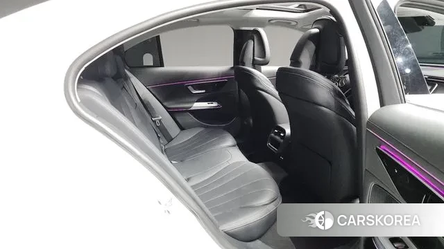 Mercedes-Benz E-Class W214 2024 Белый из Кореи, фото 3