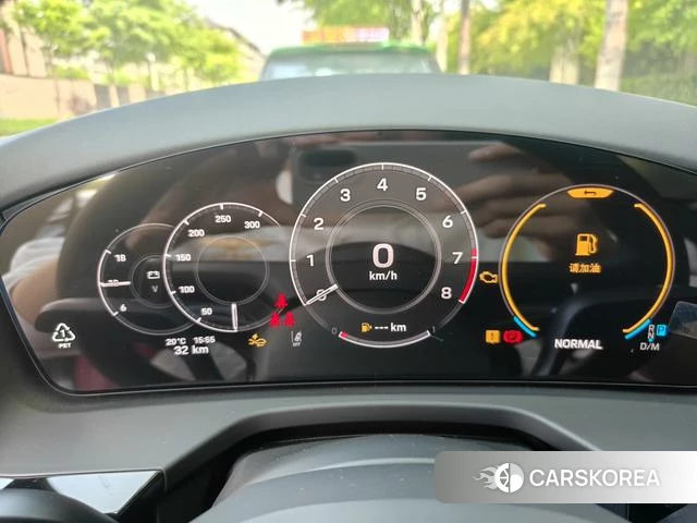 Porsche Panamera 2026 Черный из Китая, фото 3