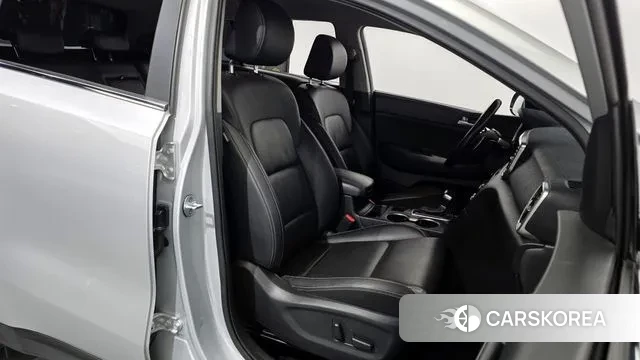 Kia Sportage The Bold 2019 Серебристо-серый из Кореи, фото 3