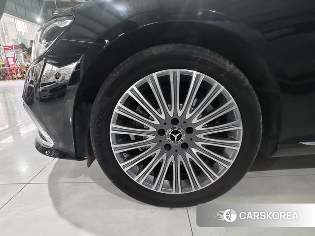 Mercedes-Benz E-class 2023 Черный из Китая, фото 3