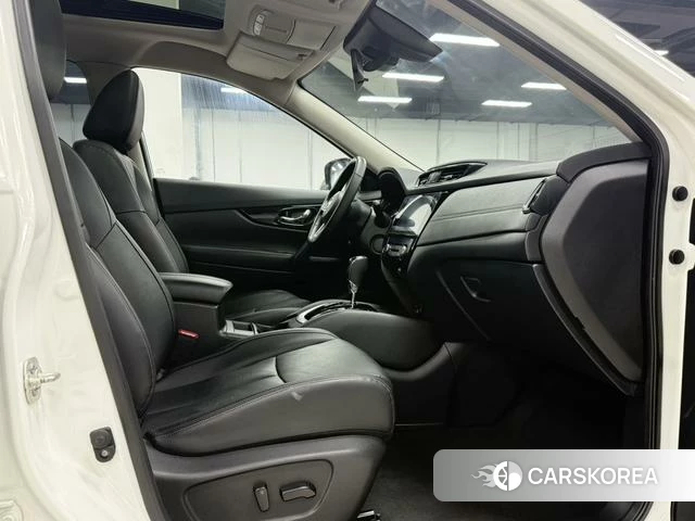 Nissan Qijun 2022 Белый из Китая, фото 3