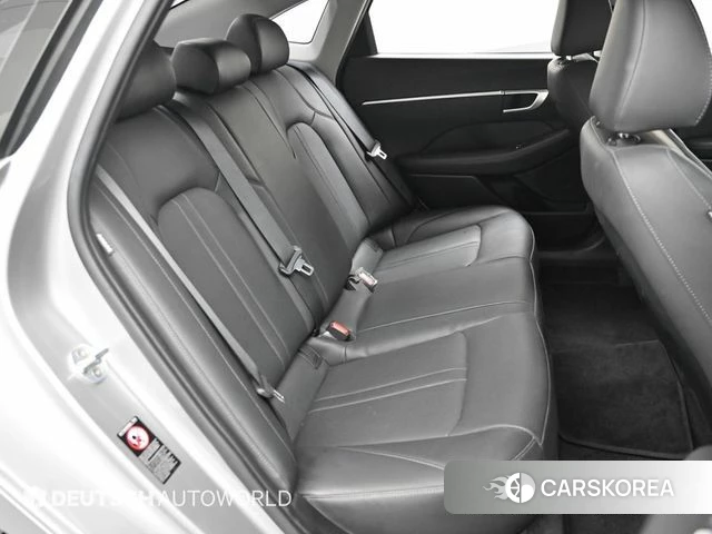 Hyundai Sonata (DN8) 2019 Серебристо-серый из Кореи, фото 3