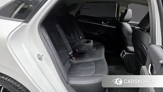 Kia The New K5 3rd generation 2024 Белый из Кореи, фото 3