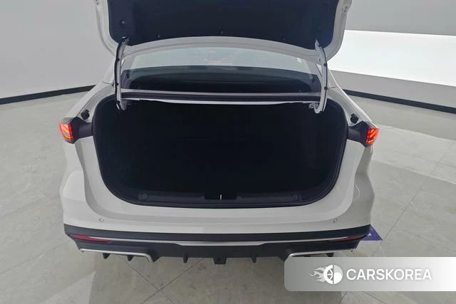 Geely Galaxy Galaxy L6 2025 Белый из Китая, фото 3