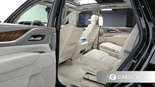 Cadillac Escalade 5th Generation 2022 Черный из Кореи, фото 3