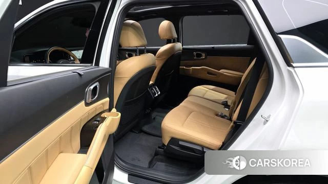 Kia Sorento 4th Generation 2023 Белый из Кореи, фото 3