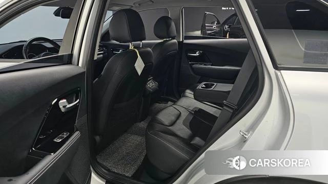 Kia Niro EV 2021 Серебристо-серый из Кореи, фото 3