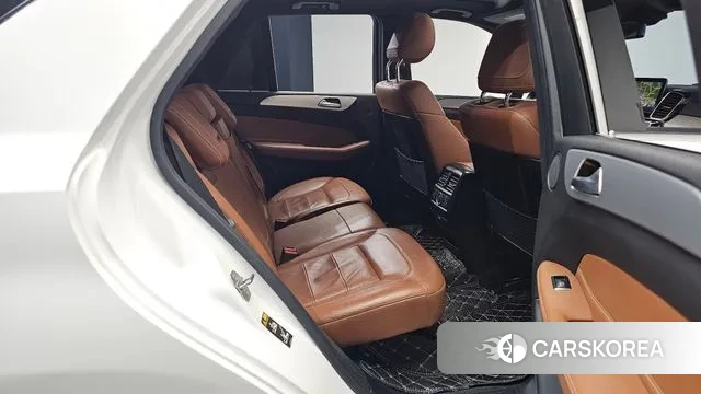 Mercedes-Benz GLE - Class W166 2018 Белый из Кореи, фото 3