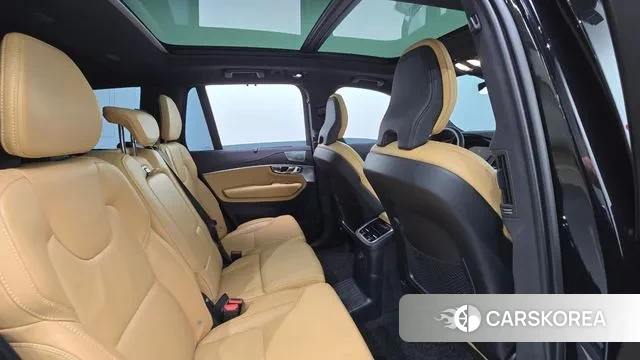 Volvo XC90 second Generation 2023 Черный из Кореи, фото 3