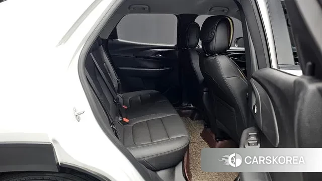 Chevrolet (GM Daewoo) Trailblazer 2021 Белый из Кореи, фото 3