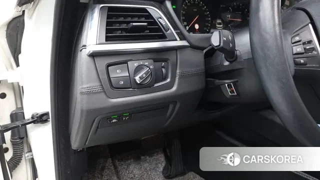 BMW 4 Series (F32) 2018 Белый из Кореи, фото 3