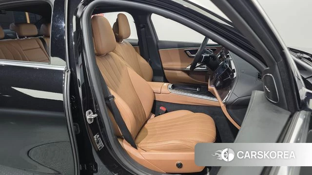 Mercedes-Benz E-Class W214 2025 Черный из Кореи, фото 3