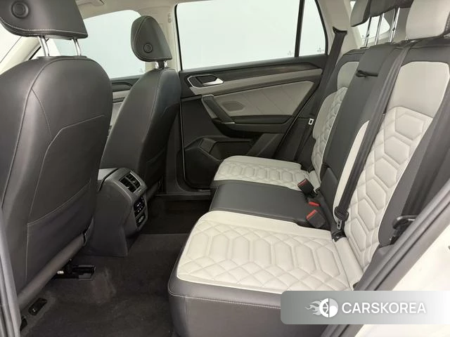 Volkswagen Tanyue 2024 Белый из Китая, фото 3
